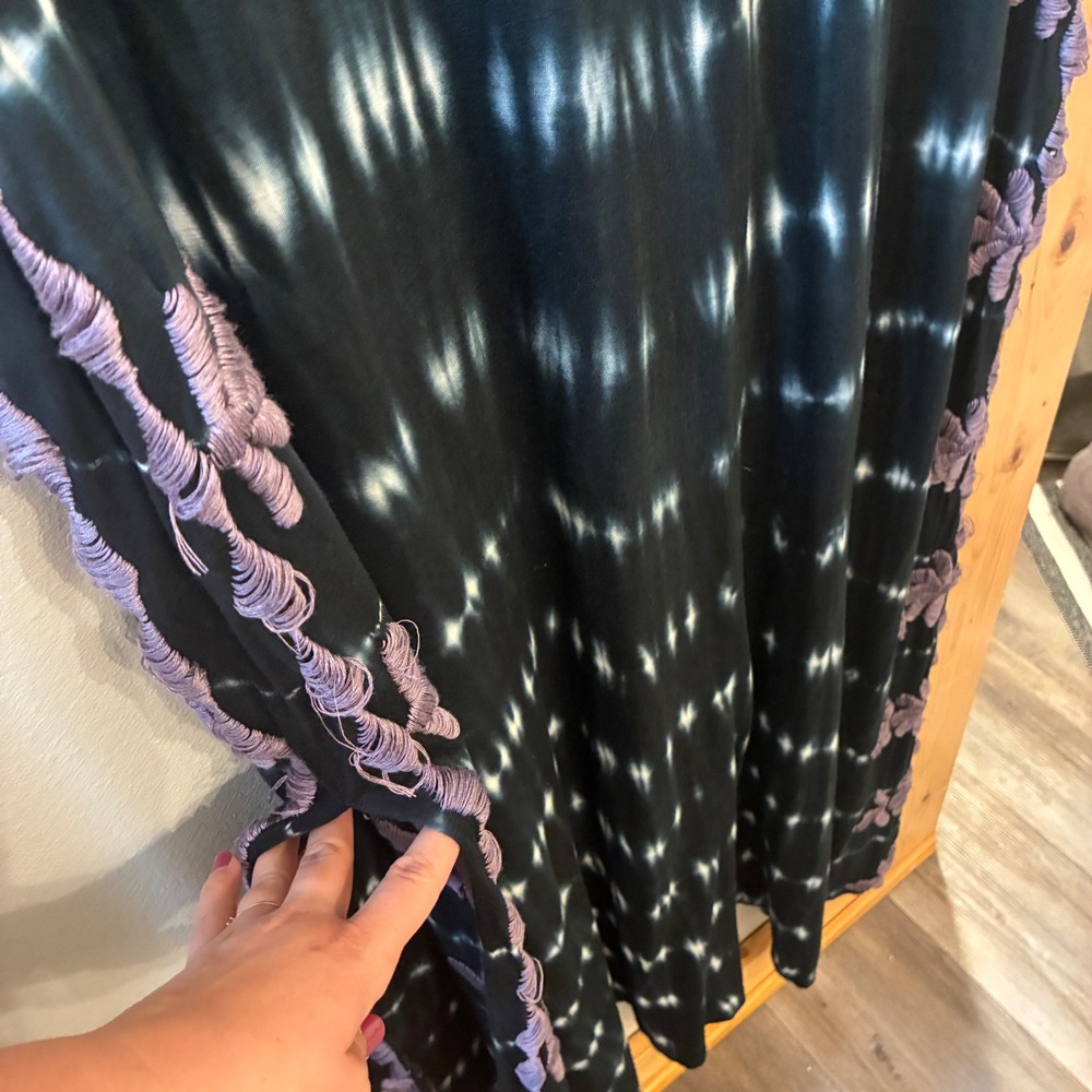 Free People Tie-dye Lavendar Emroidered Maxi Dress Cut Out Womens Size M NWT - Picture 7 of 10
